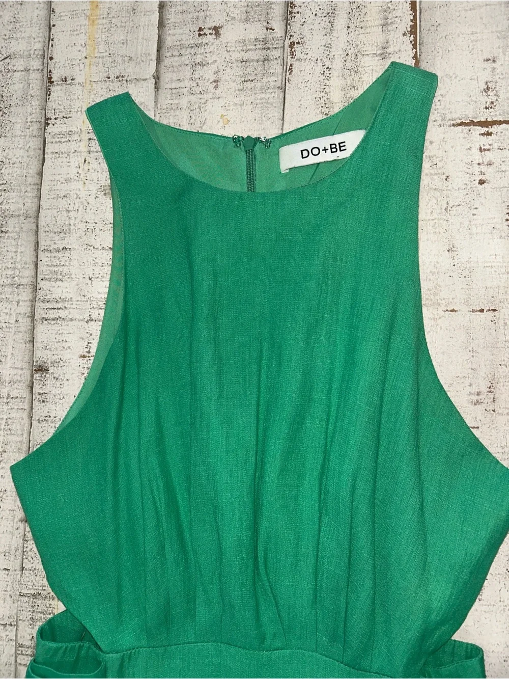 DO+BE Green side Cutout Sleeveless tie waist Romper Size Small - Picture 2 of 6